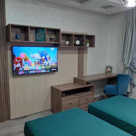 Appartement Pour Familles En Residence Avec Piscine Et Wifi Marrakesh Eksteriør billede