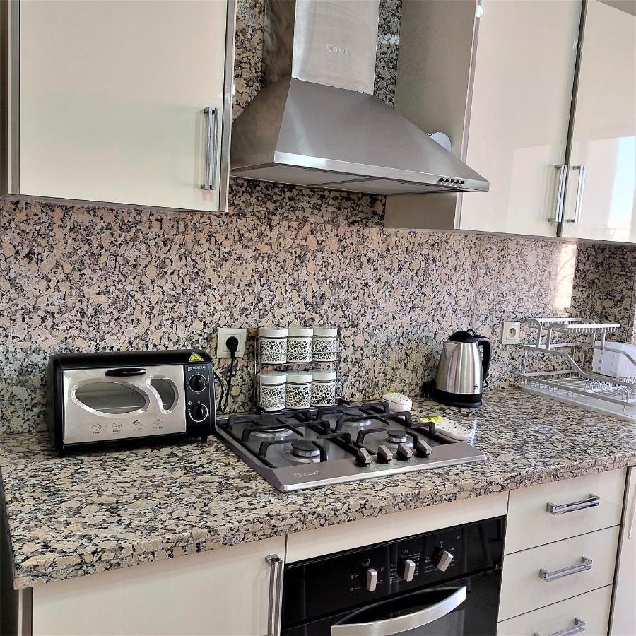 Appartement Pour Familles En Residence Avec Piscine Et Wifi Marrakesh Eksteriør billede